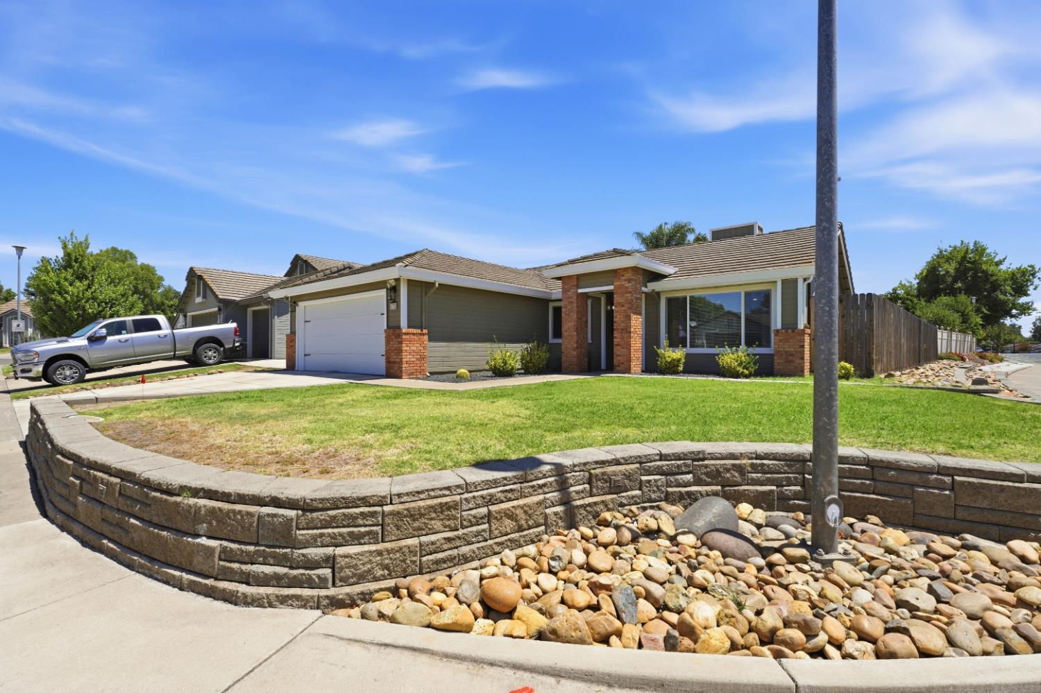 173 Rowland Court