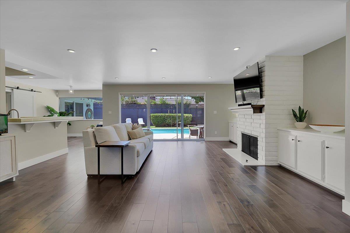 2656 American River Drive