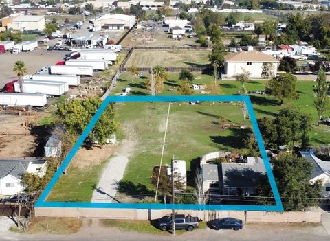 1517 Grace Avenue Sacramento CA 95838