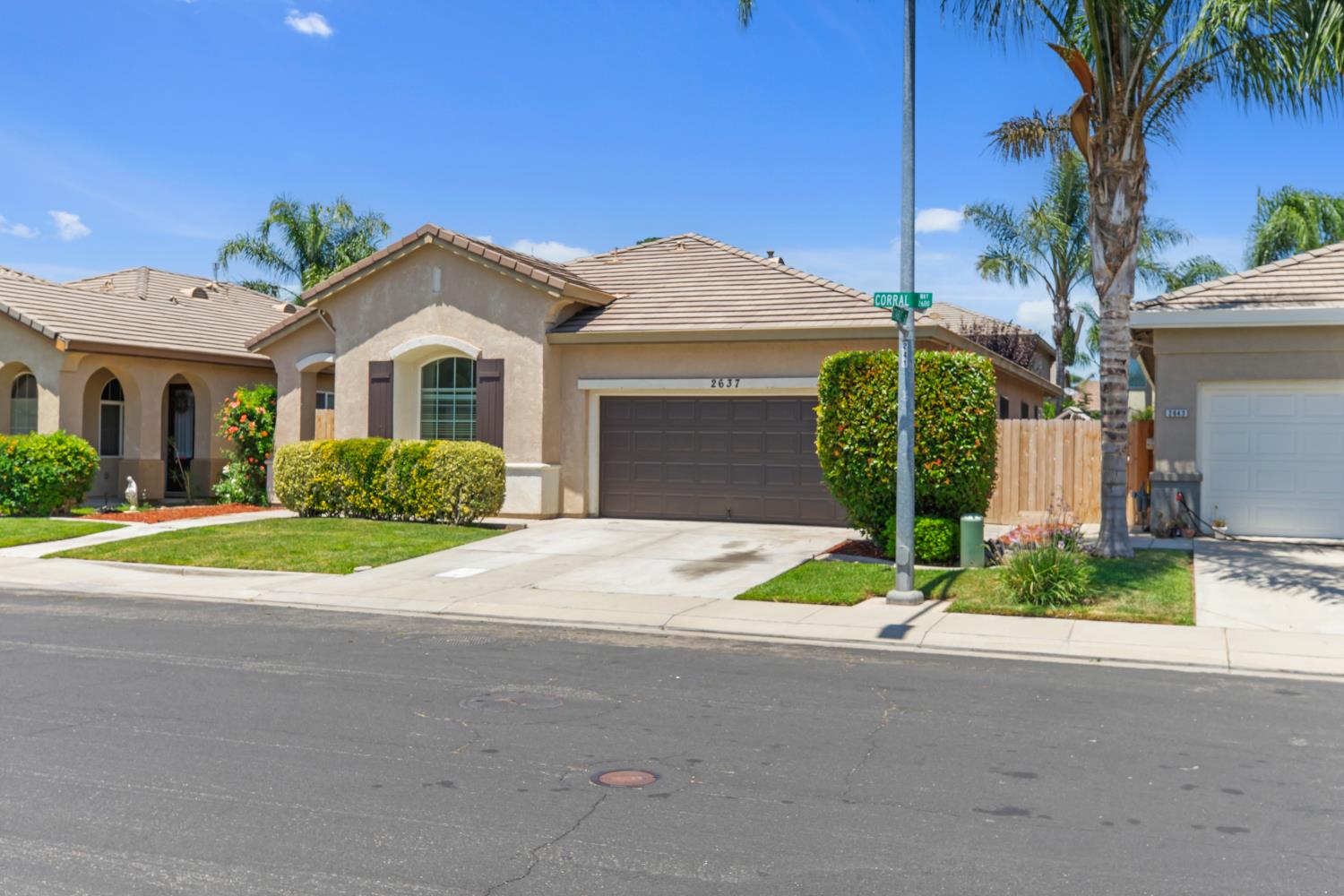2637 Corral Way