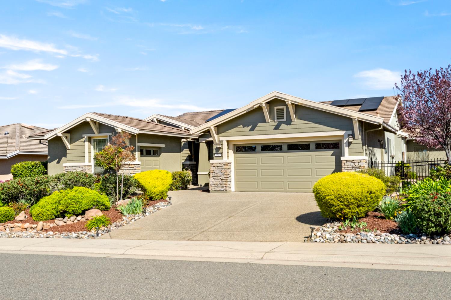 2582 Kingfisher Lane