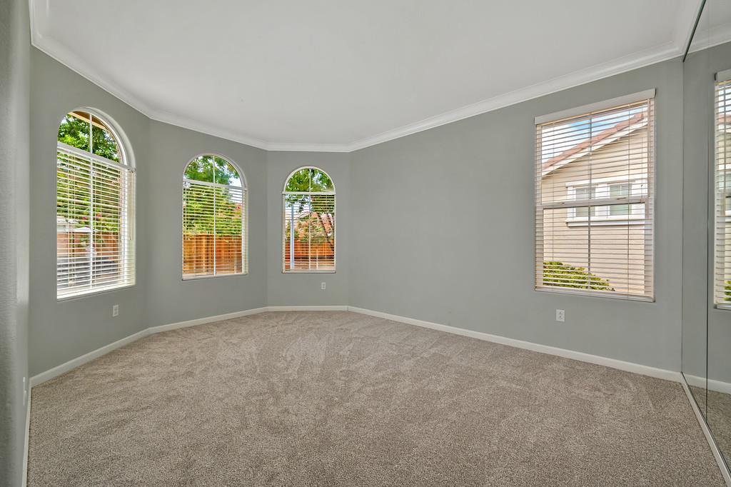 12428 Pawcatuck Way