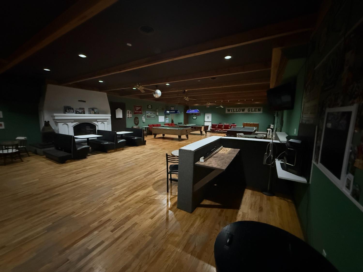 13809 Willow Glen Road