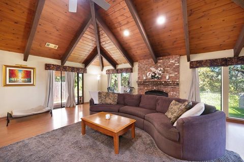 3218 Cambridge Road Cameron Park CA 95682