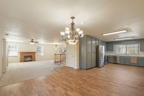 445 La Contenta Way Valley Springs CA 95252