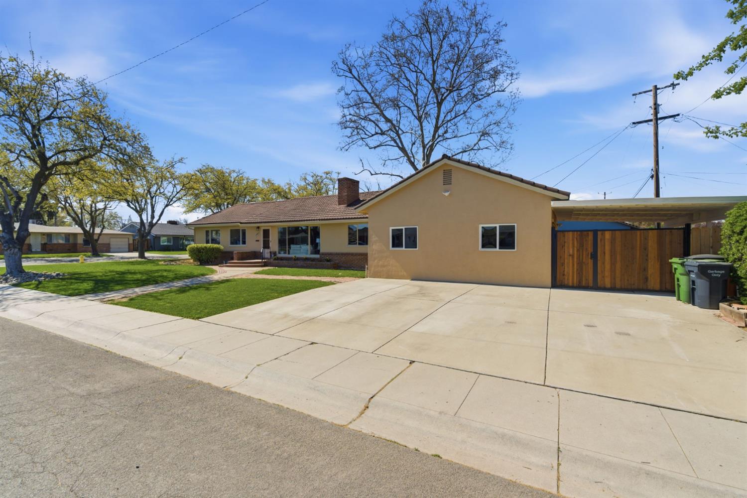 1465 Franklin Avenue