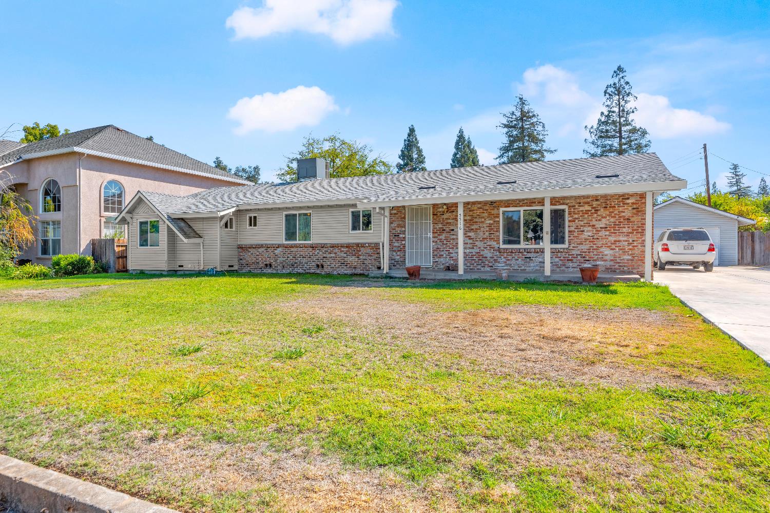 5516 Barbara Way