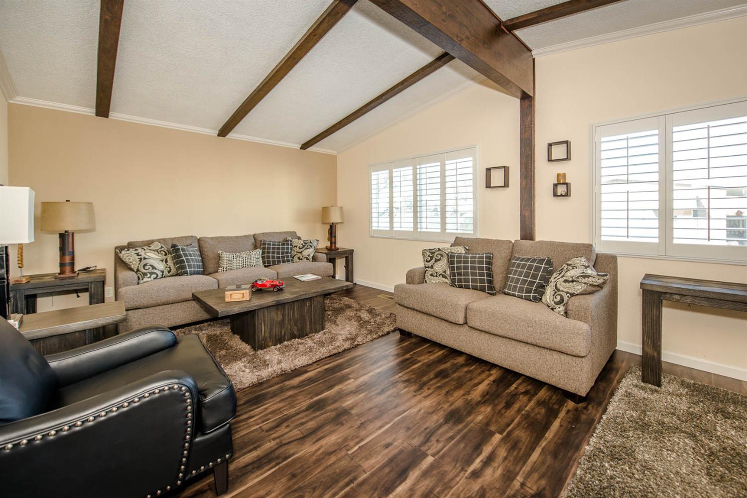 43 Leisureville Circle