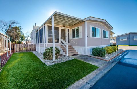 43 Leisureville Circle, Woodland, CA 96776 - #: 226005118