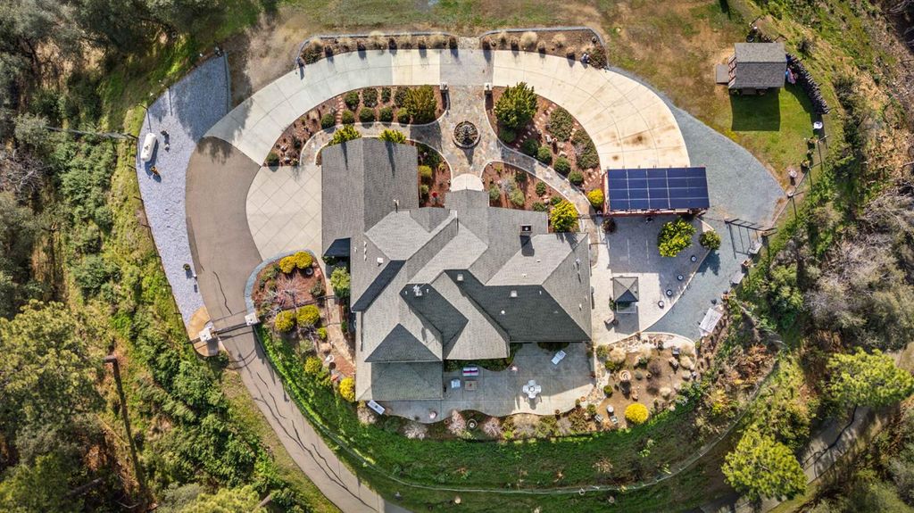 Photo of 5390 Lost Creek Road, Shingle Springs, CA 95682 (MLS # 226012282)