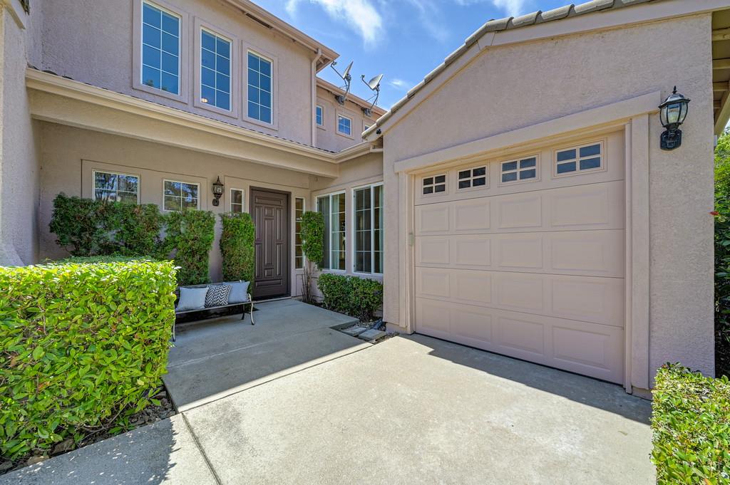 1828 Swinton Drive