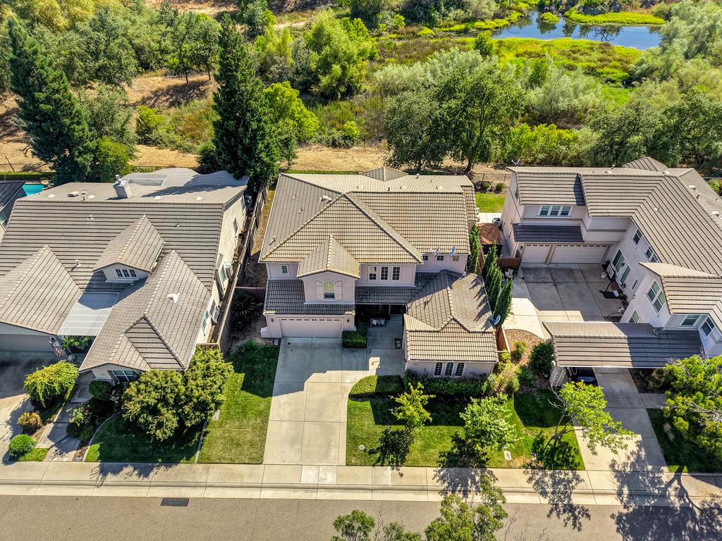 1828 Swinton Drive