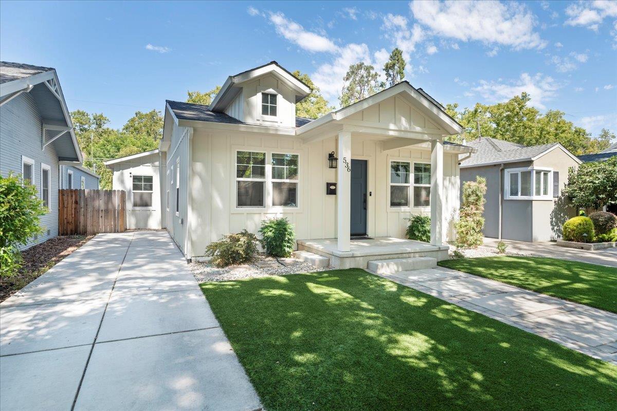 536 38th Street