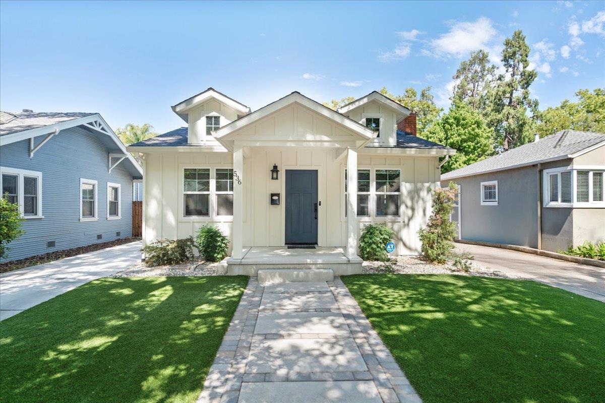 536 38th Street