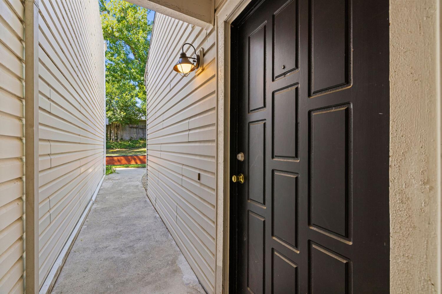 7237 Cinnamon Circle