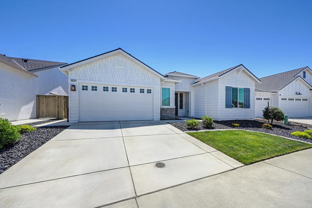 5033 Misty Ridge Drive