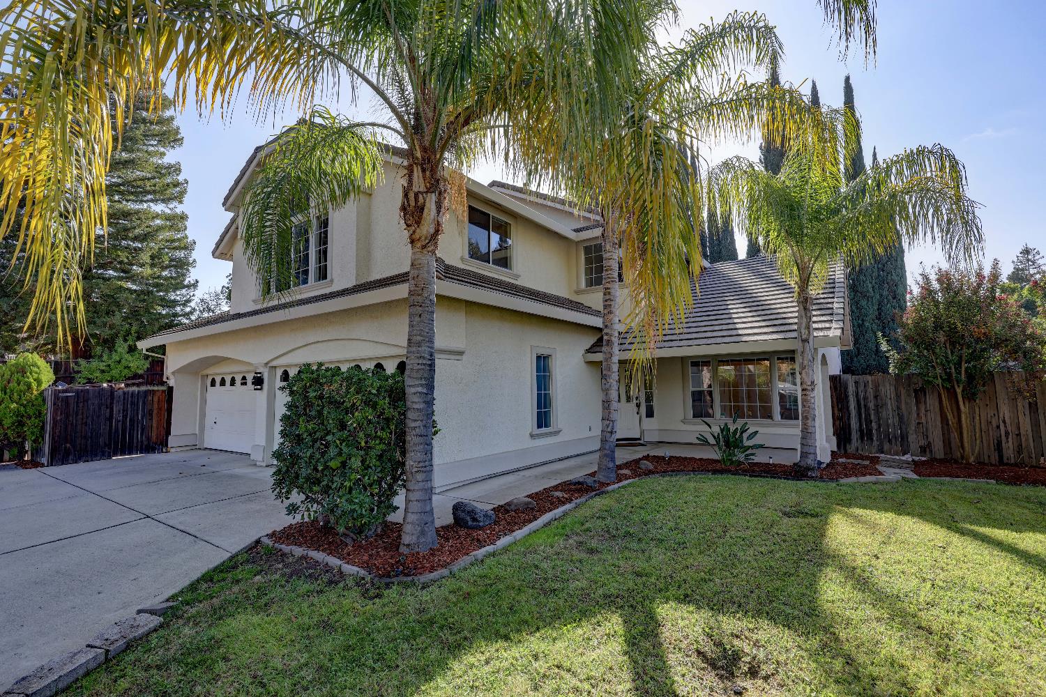 8752 Winding Way