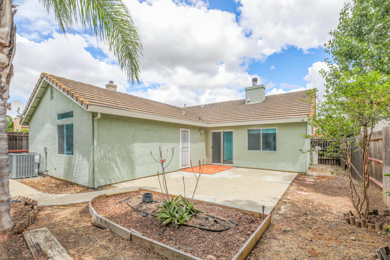9134 Bungalow Way