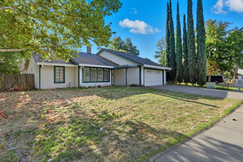 Photo of 8115 Gandy Dancer Way, Sacramento, CA 95823 (MLS # 225132458)