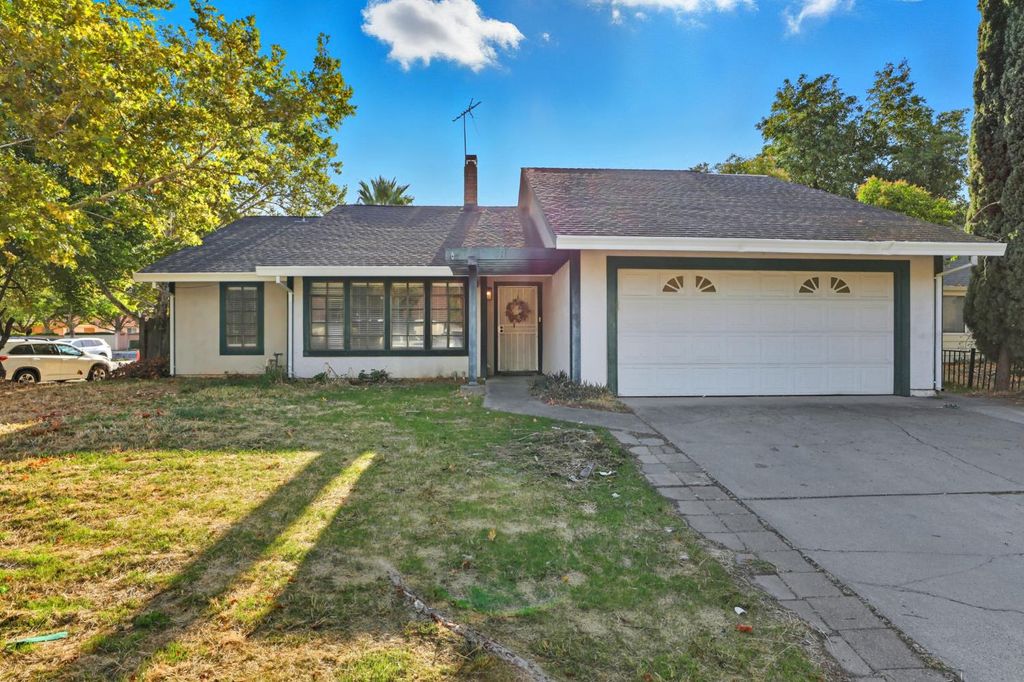 Photo of 8115 Gandy Dancer Way, Sacramento, CA 95823 (MLS # 225132458)