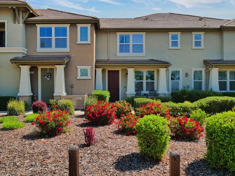 102 Blossom Rock Lane 40 Folsom CA 95630