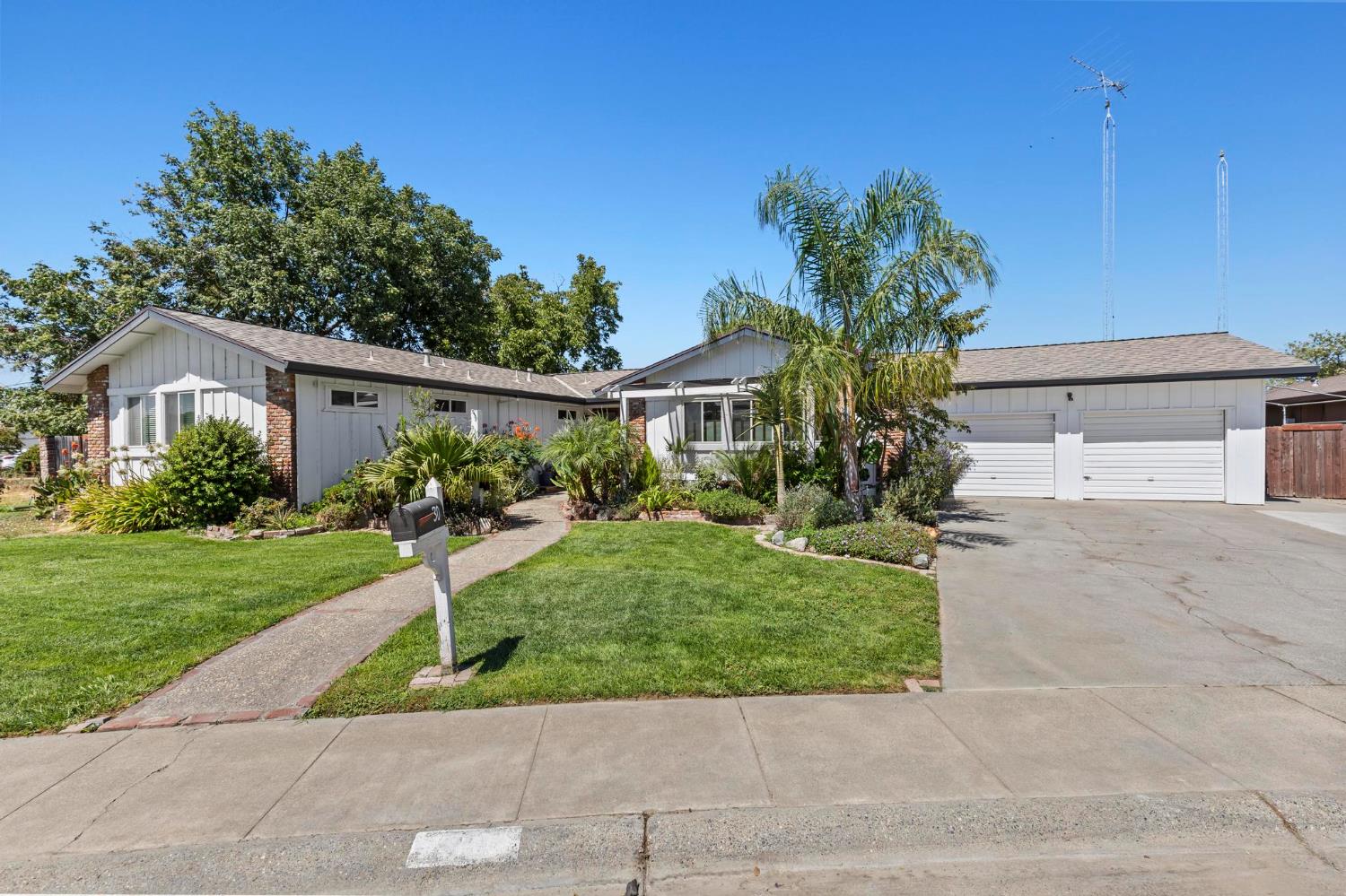 30 Walnut Tree Drive