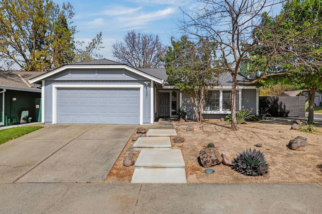Photo of 4951 Kurz Circle, Carmichael, CA 95608 (MLS # 226033024)