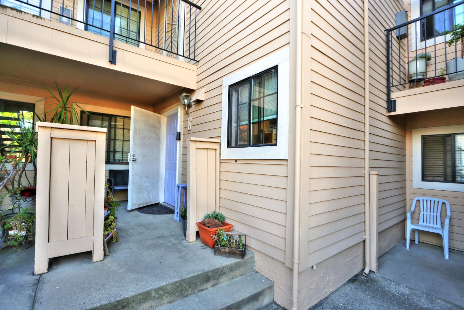 7437 Auburn Oaks Court E
