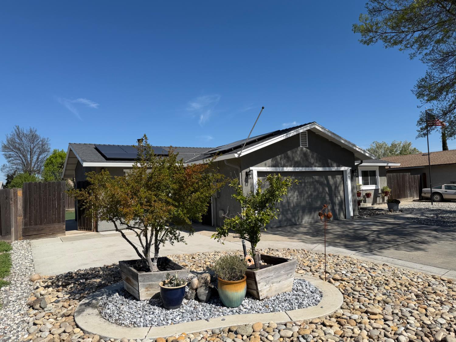 1547 Patchett Drive - Photo 2