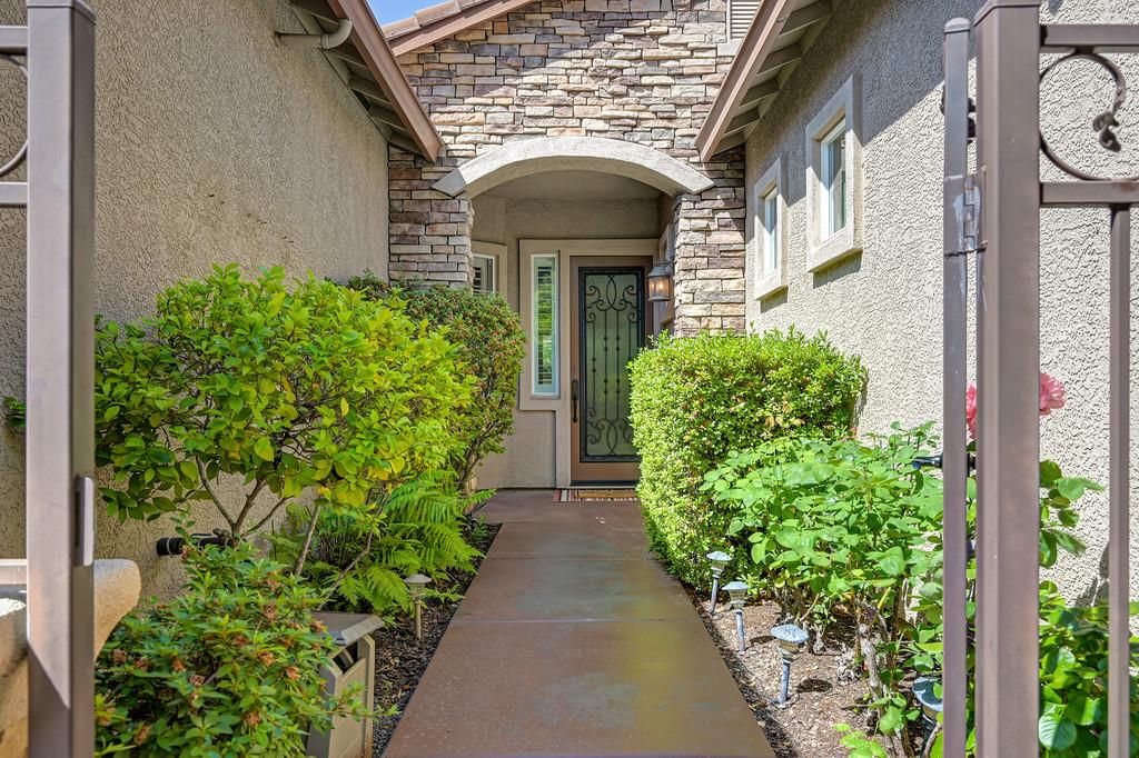 545 Porter Court