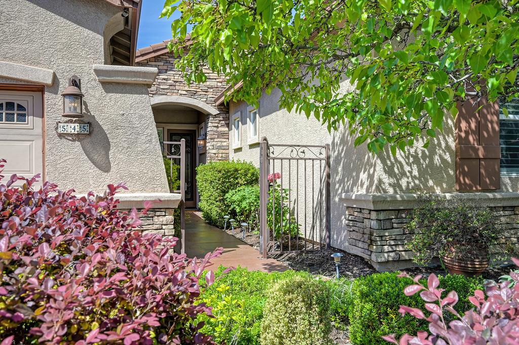 545 Porter Court