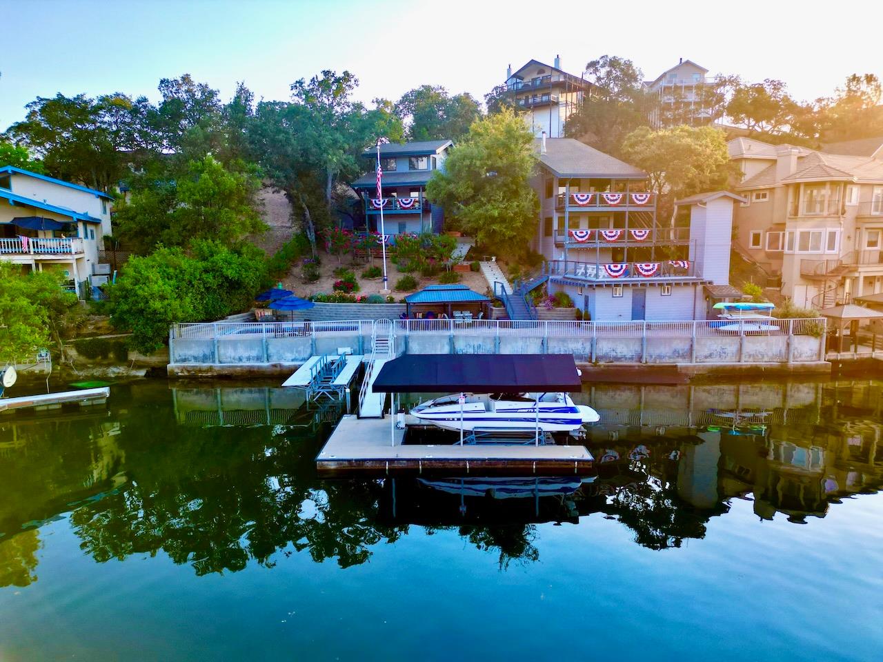 870 Bret Harte Drive