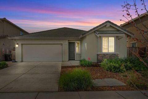 910 Shearwater Road Lathrop CA 95330