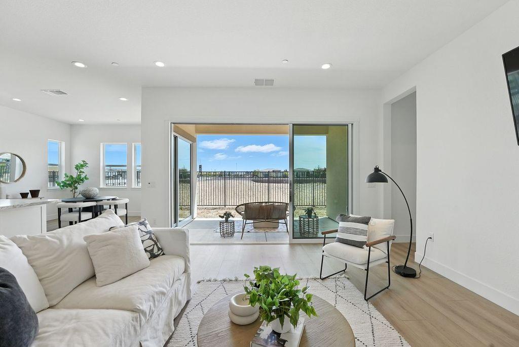 3579 Edgewood Drive