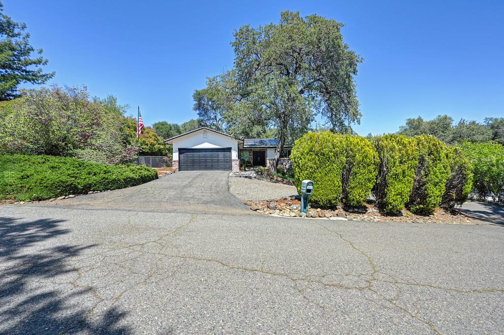 2741 Wentworth Road