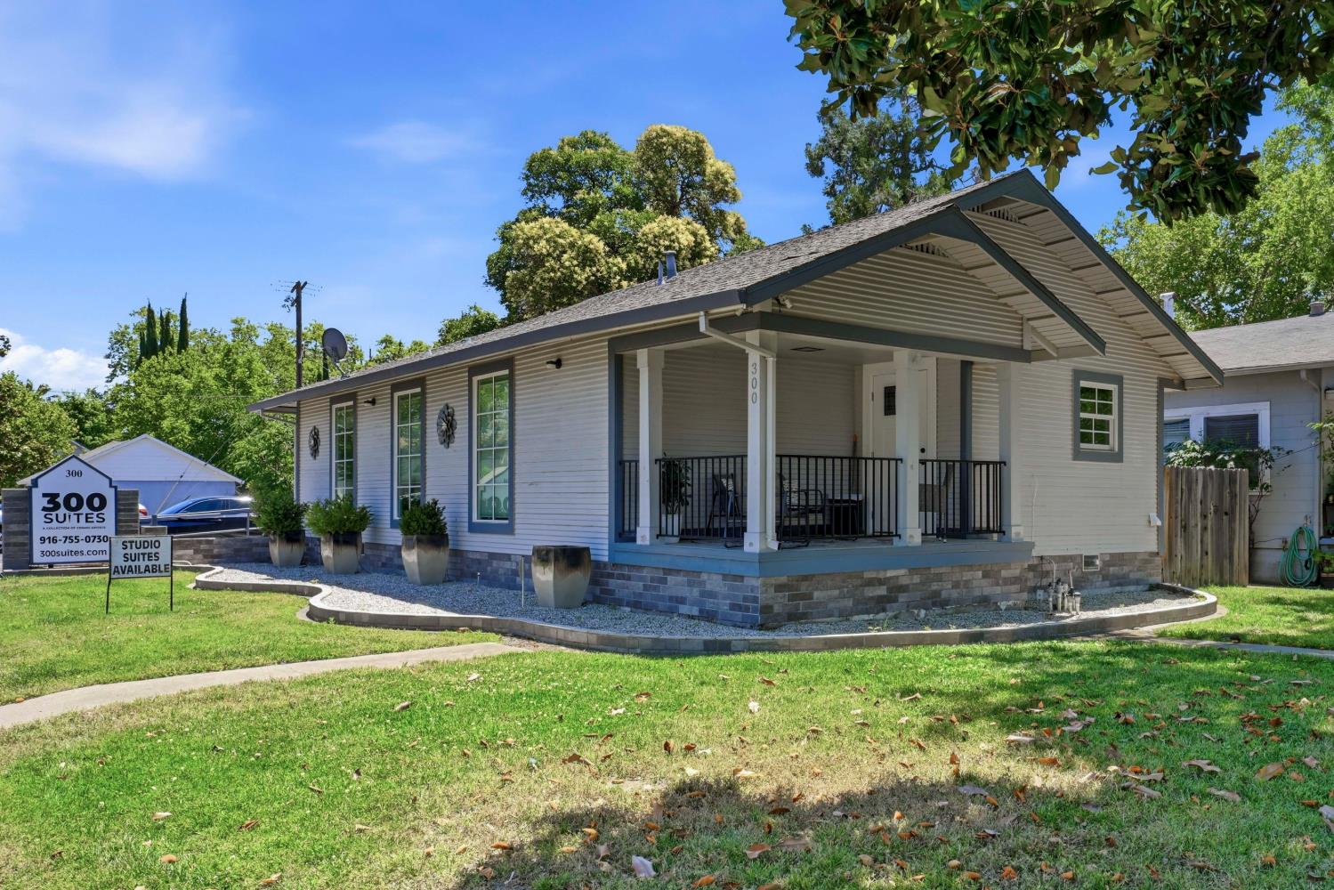 300 Douglas Boulevard