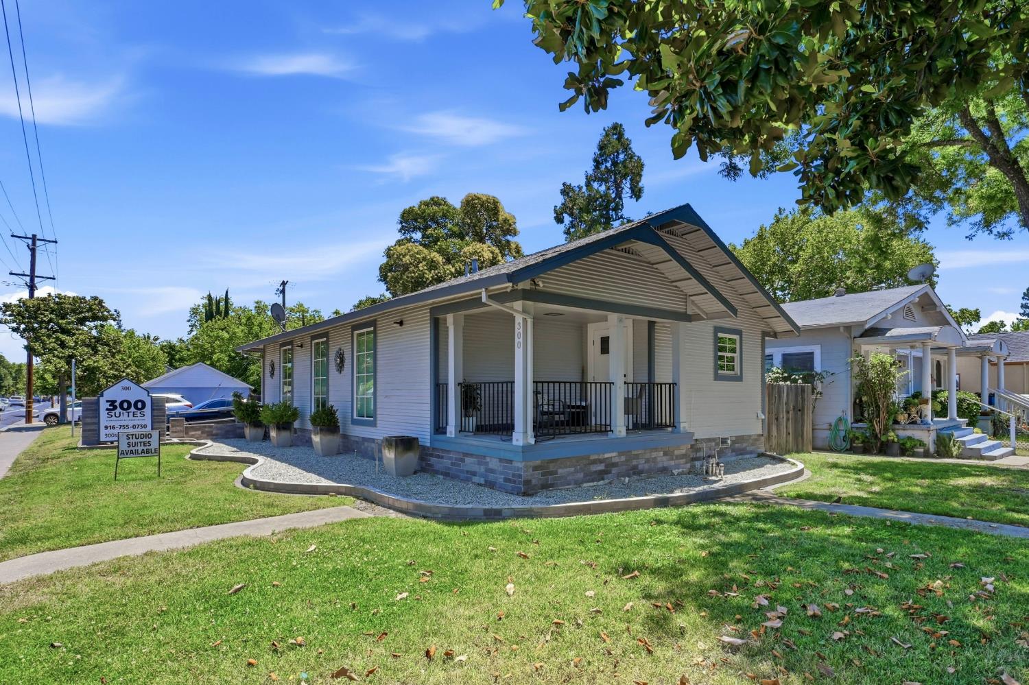 300 Douglas Boulevard