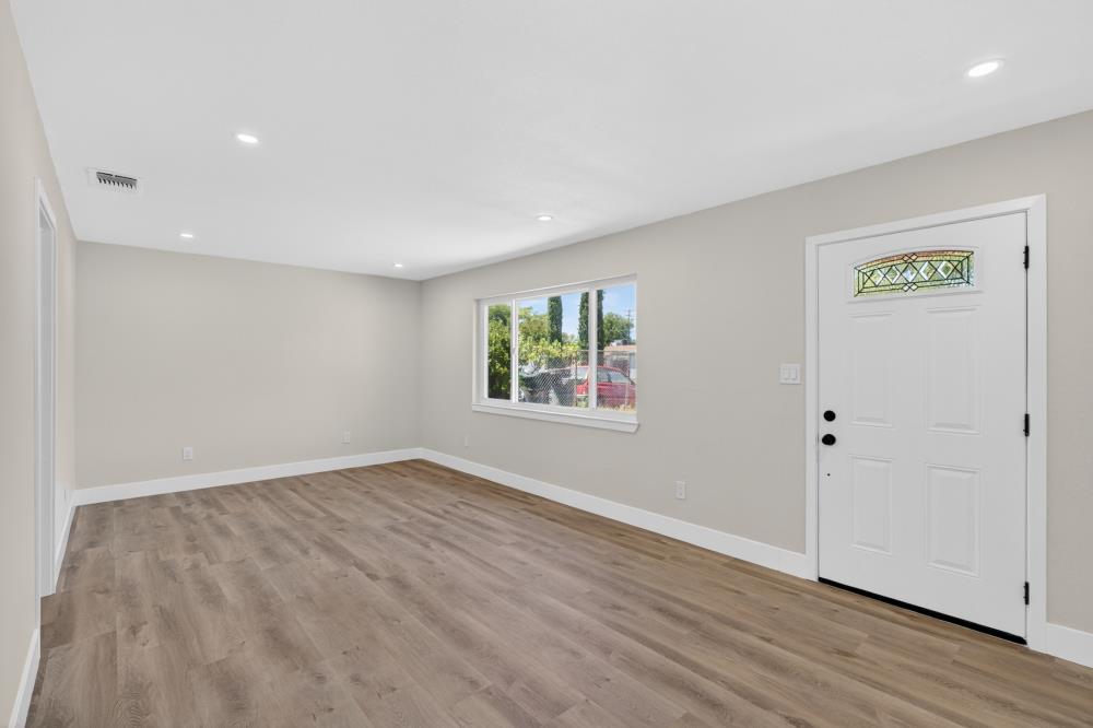 8212 Bruns Way