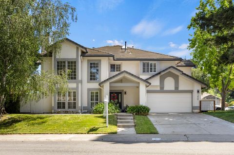 7805 River Village Drive Sacramento CA 95831