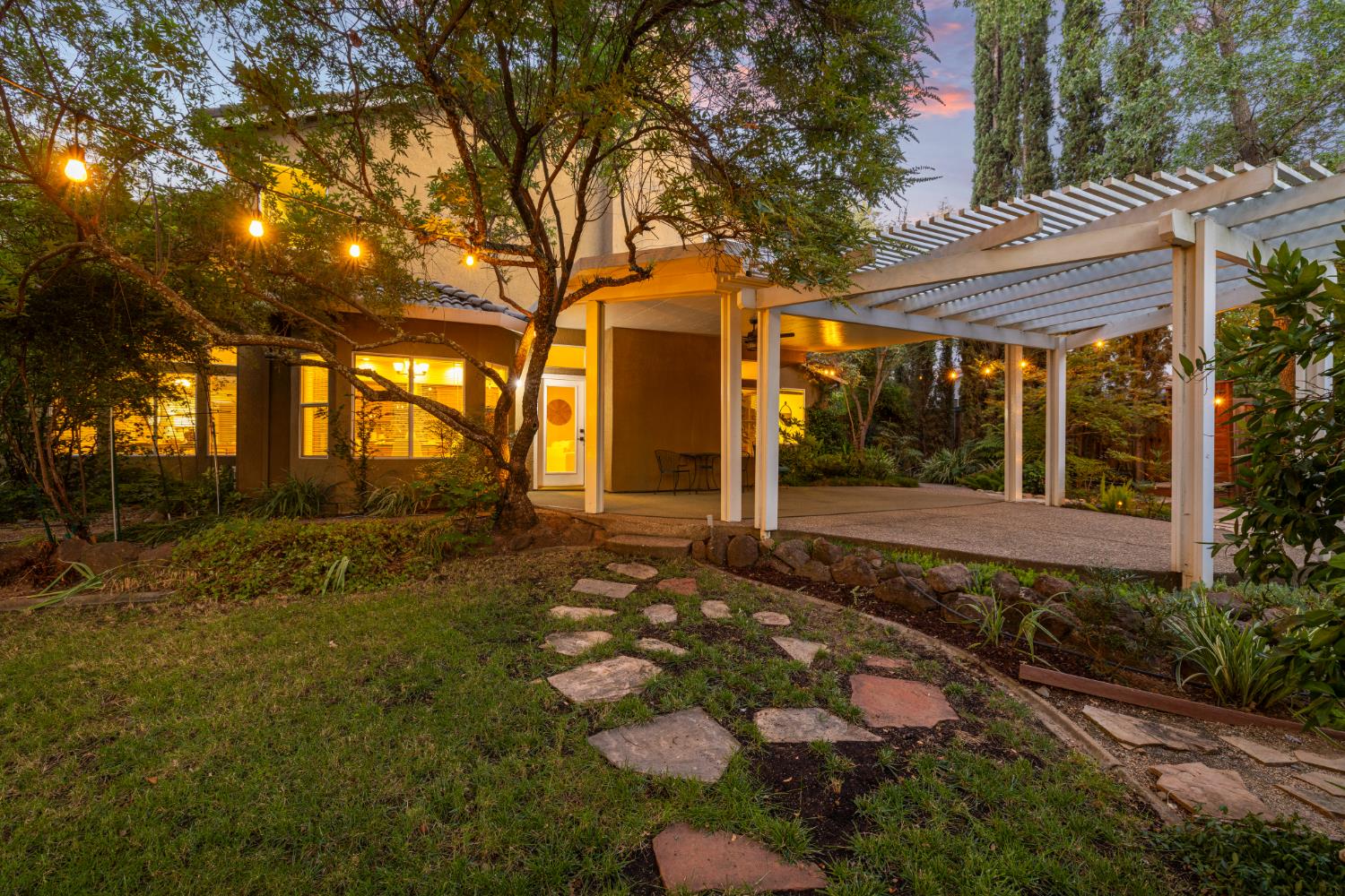 3092 Brackenwood Place