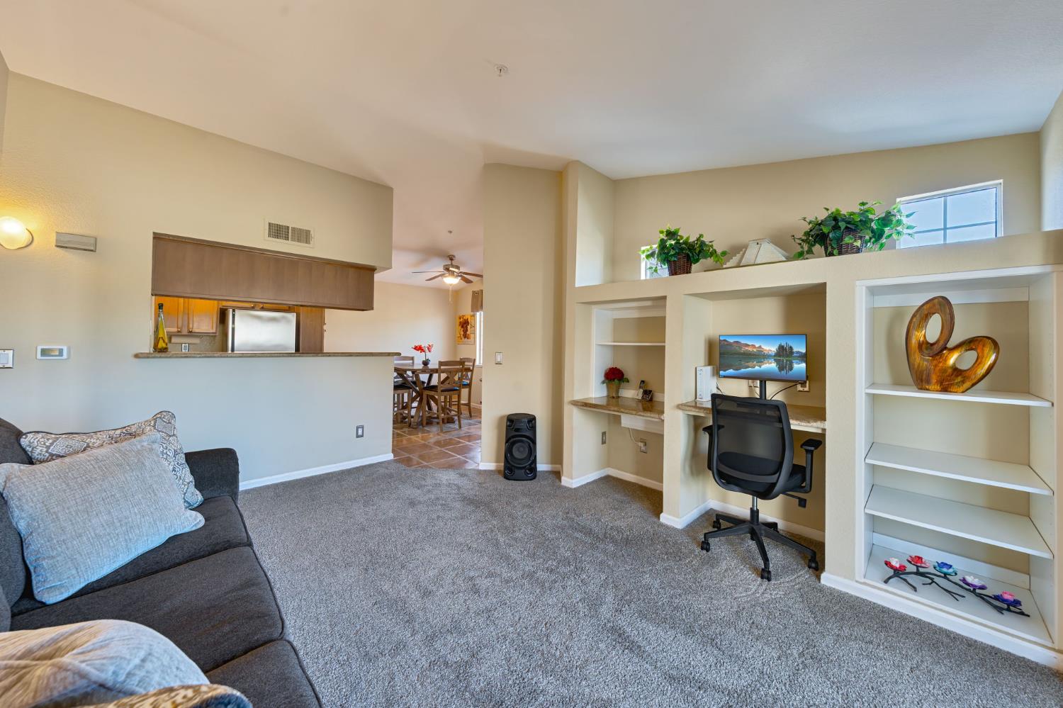 885 Halidon Way 923