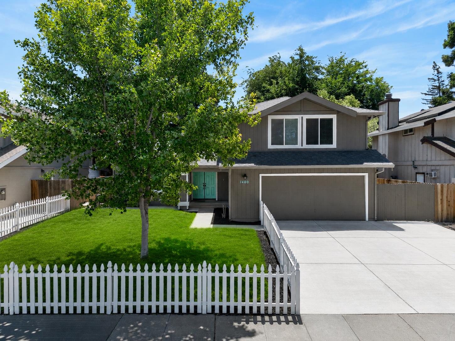 1480 Woodland Oaks Way
