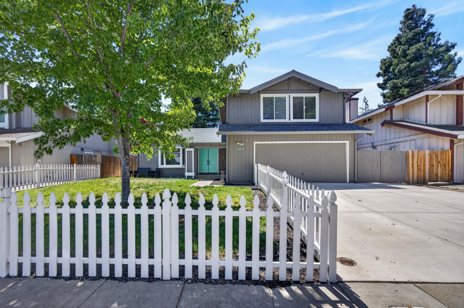 1480 Woodland Oaks Way