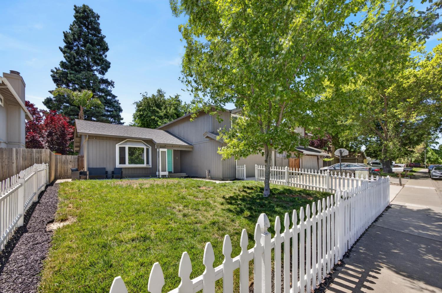 1480 Woodland Oaks Way