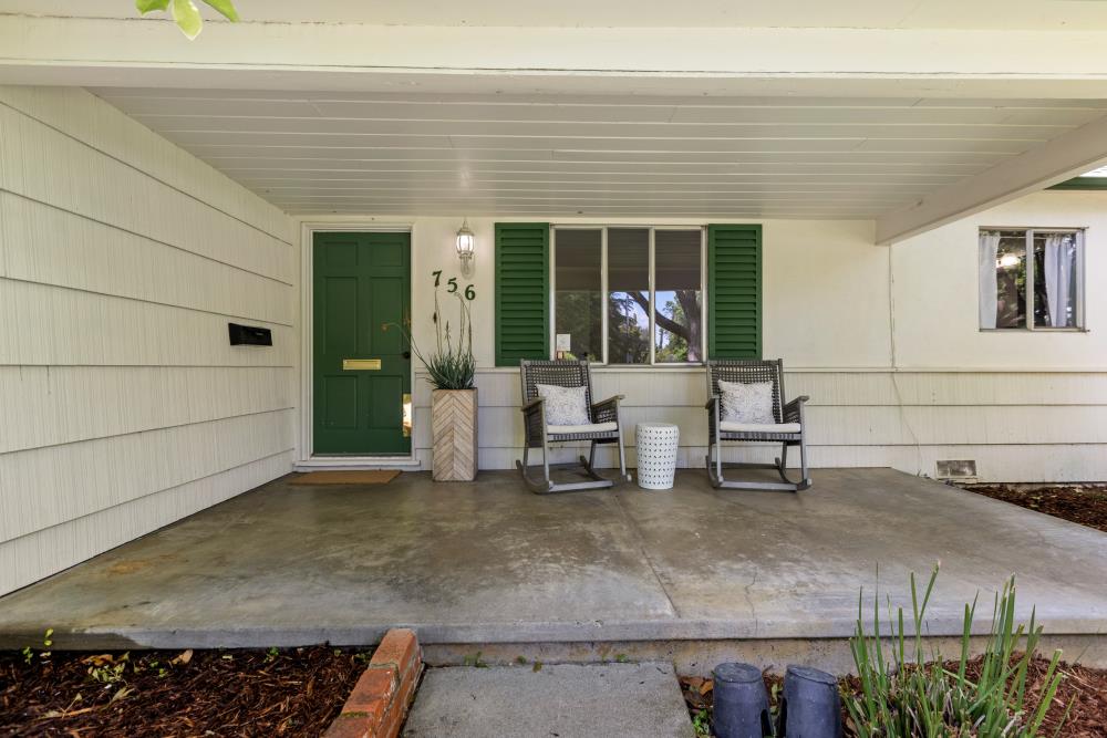 756 Mulberry Lane