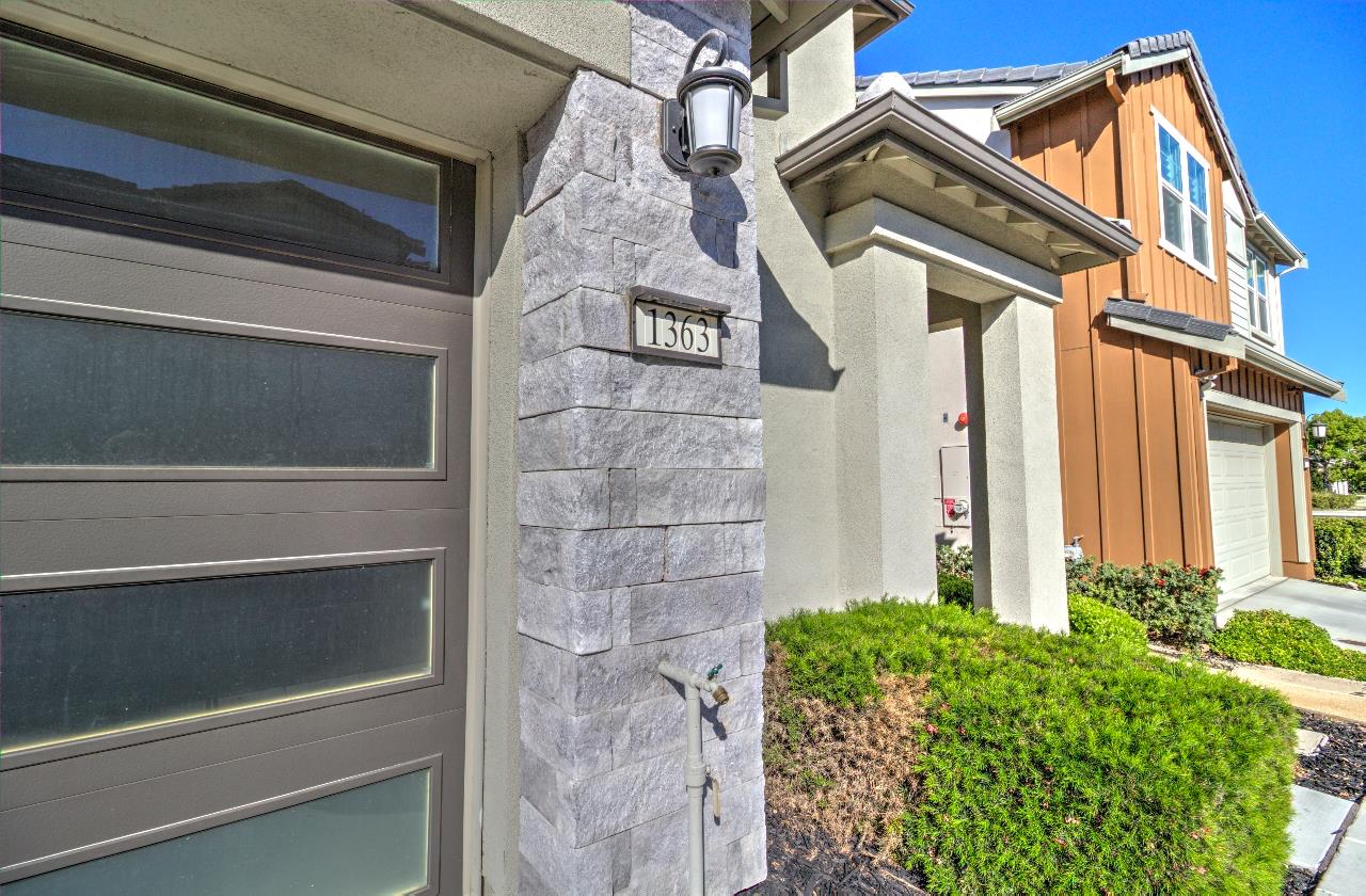 1363 S Shields Avenue