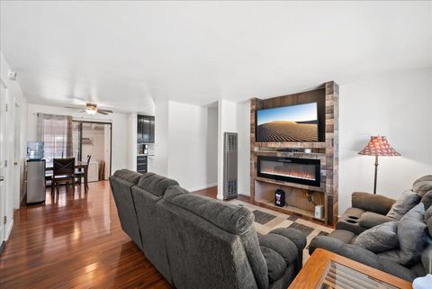 2100 Bowling Green Drive Sacramento CA 95825