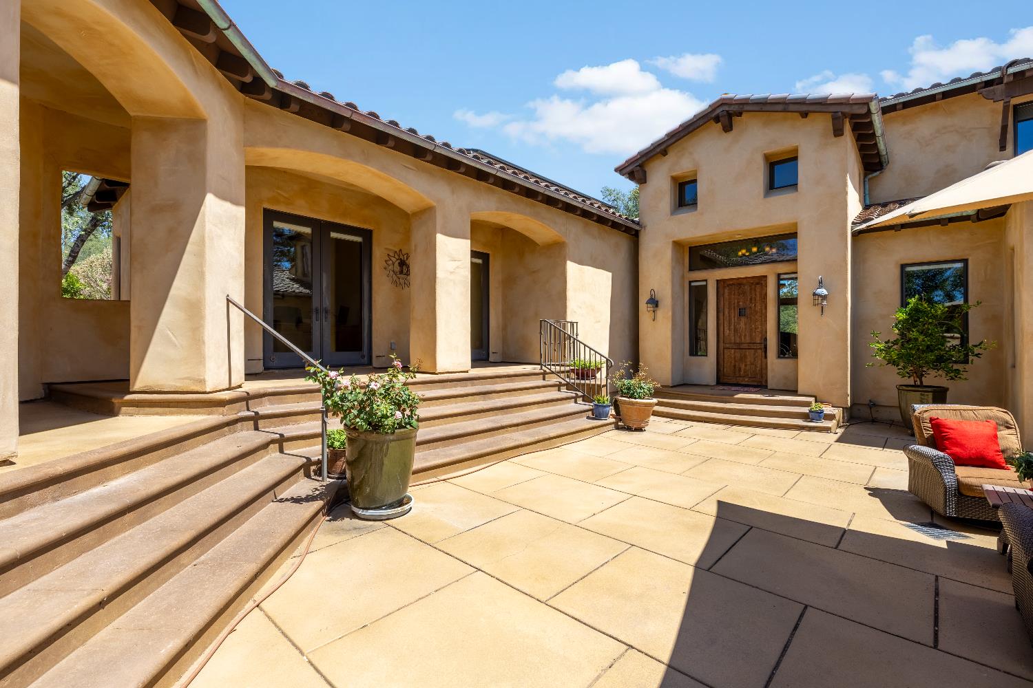 2061 Long View Drive