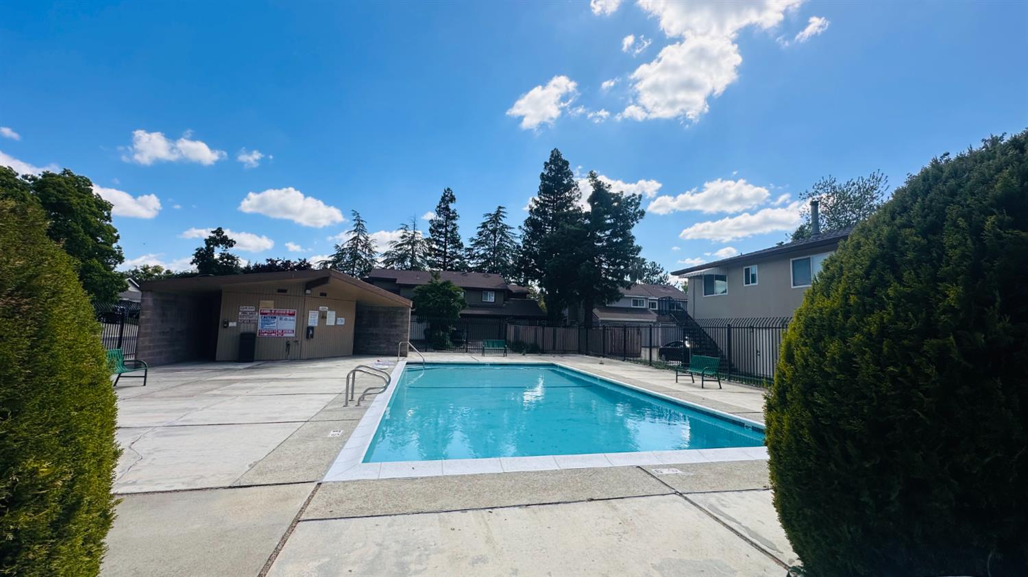 5097 Connecticut Drive 3