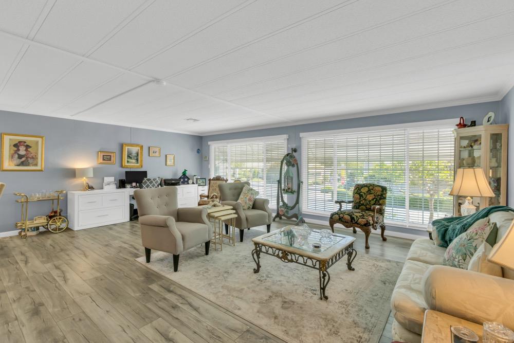 198 Shadowbrook Drive